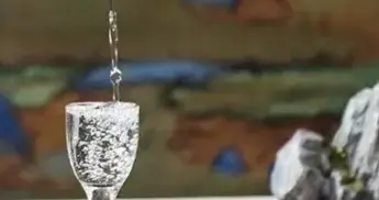 心灵壹号问道｜高端商务局为什么非酱酒不可？