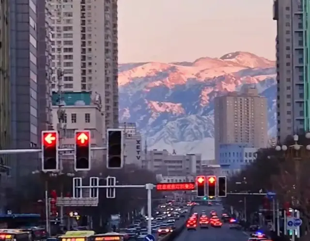 新疆与澳门的关系