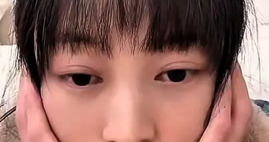 呆呆首场直播自曝35岁，最坏打算是只来一两桌，父母才是明眼人