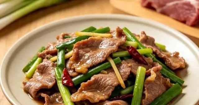 入伏进补别乱吃，这种肉食温补散寒，常吃安稳过三伏