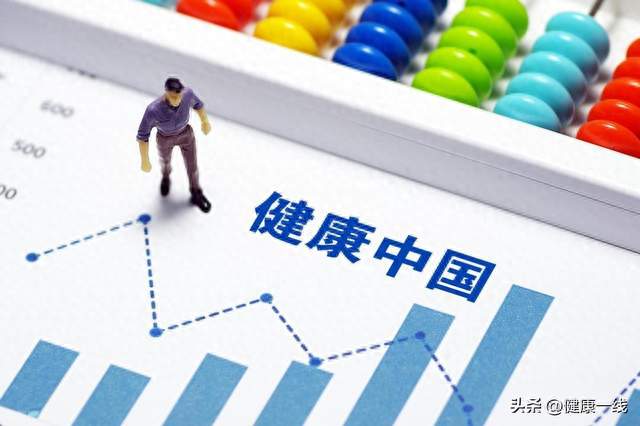 两会热议“健康关口前移”：抗衰老是慢病防控的“上游堤坝”