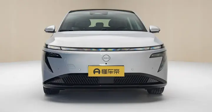 东风日产N7：为拖家带娃家庭，量身定做的纯电轿车，实至名归！