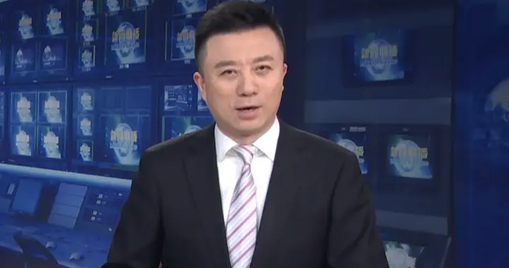 大器晚成的央视主播潘涛：这辈子最对的选择，就是娶了个家庭主妇