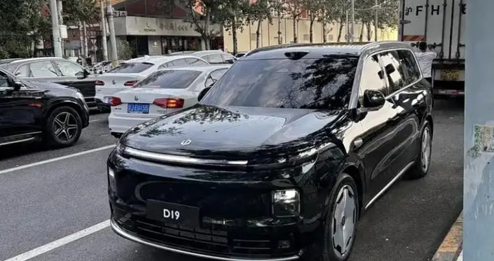 真是纠结死了，谁能告诉我这俩车哪个买了不后悔？