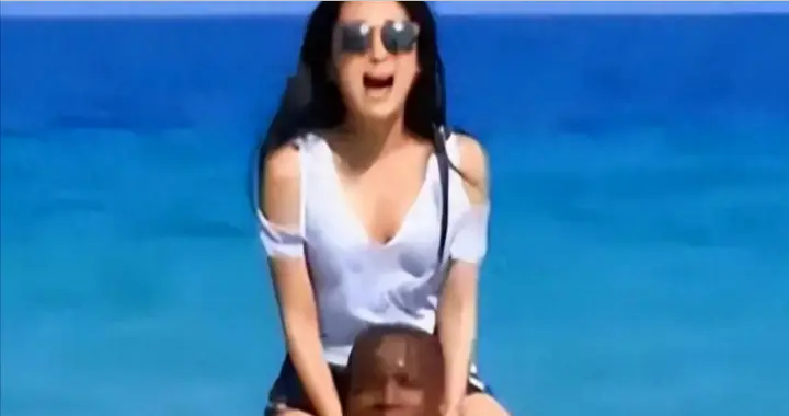 与孔令辉分手12年，被黑人驮肩上的马苏，因风流沦落到了这步田地