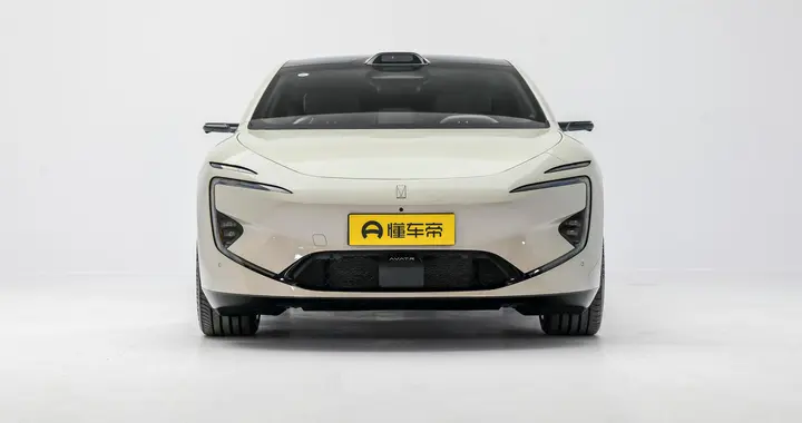 2026款新阿维塔12：不跟风，重原创，打造新豪华轿跑