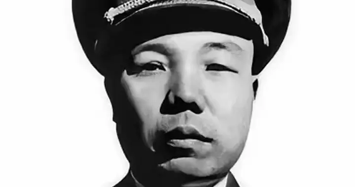 长征筹粮遇险：面对蛮横要挟，萧华凭真心打动土司