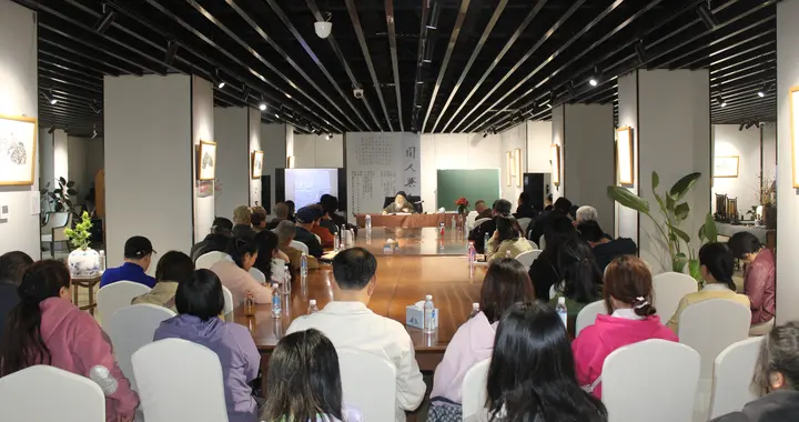 秦碑纵拓汉碑横！周一壶主讲汉碑古朴雄大书风及其形成