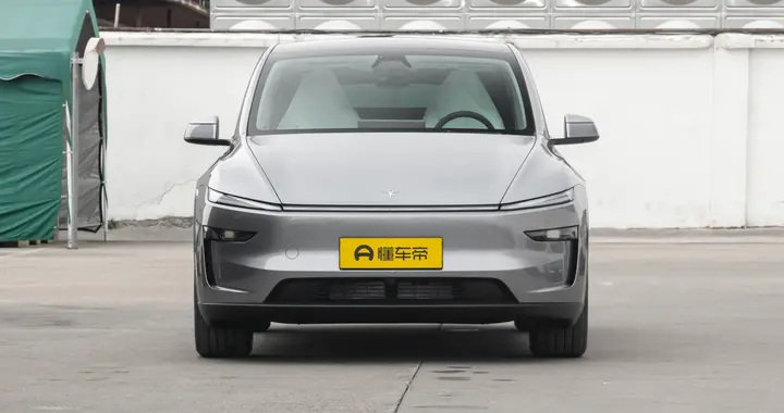 特斯拉 Model Y L 深度体验：33.9 万起，适合哪些人选？