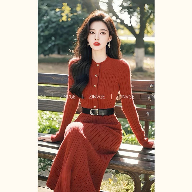 超好看法式红色针织连衣裙子初秋