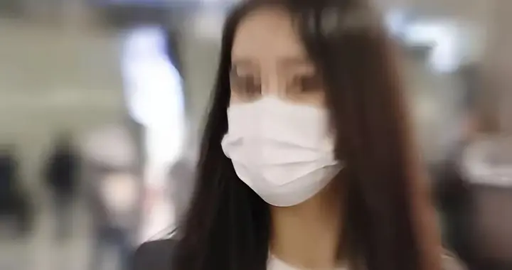 张某通过技术手段隐匿身份，向境外间谍发送涉密文件，12人被处理