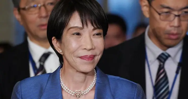 中国送日方两个罕见苦果，日本共产党质问高市：一后果50年难遇