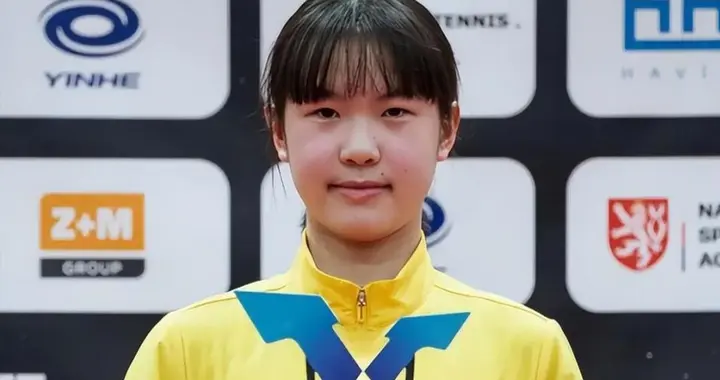 4-2夺冠，完爆日本松岛美空，15岁中国小将刘子菱横扫世界第一