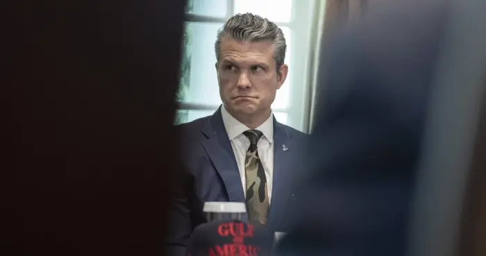 美日防长会晤，再次矛头直指中国？外媒：联合强化第一岛链防御