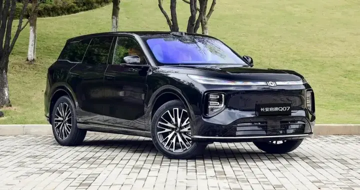横向对比没怕过谁，长安启源Q07用均衡实力说话