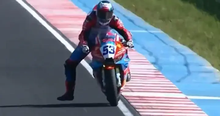 高开低走！WSBK匈牙利站第二回合德比斯热身赛第1，正赛意外退赛