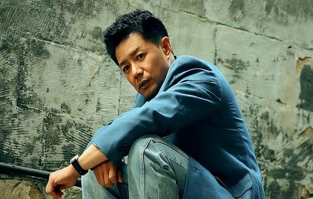 《扫毒风暴》直到被停职调查，林强峰才知，自己身边有4个内鬼