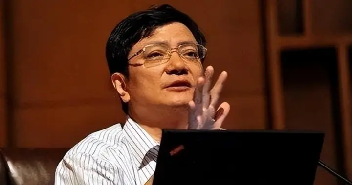 郑强教授曾直言：全世界没有一个国家，像中国现在孩子这么疯的