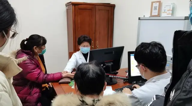 多发磨玻璃结节切不完，中药3个多月，未经手术，大多数消失！