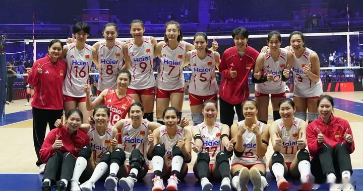 28日晚间亚锦赛：3-0！半决赛诞生，中国女排剃光头，日本压力大