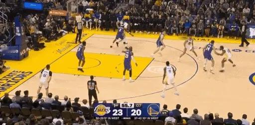 娱乐体育是一家：历史性一刻！儿子抢断妙传