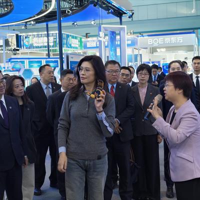 青橘罐头：郑丽文大陆行藏玄机！放着重磅会