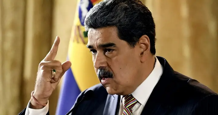 马杜罗没料到，特朗普刚要动委内瑞拉，美国内部一盆冷水先泼下来