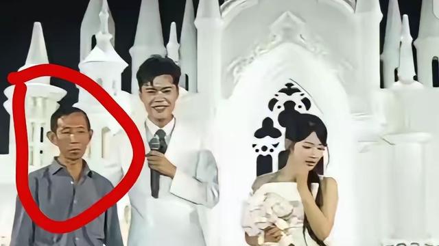 彩虹吃瓜娱乐：阿梓爸爸一点都不开心，甚至