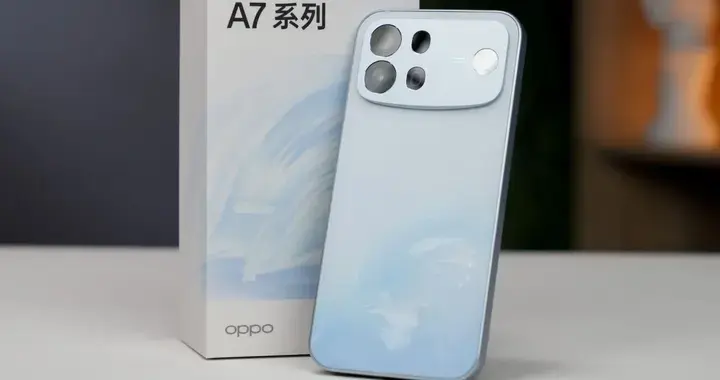 OPPO A7 Pro Max：10000mAh塞进8.47mm机身...
