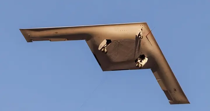 B-21可深入中国腹地，自由出入随意轰炸，却无视中国防空系统？