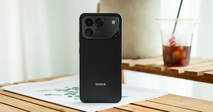 荣耀WIN RT：可以当手机的充电宝，它真的来了