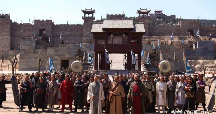 水浒藏得最深的人名暗喻：梁山初代四头领，竟写尽北宋兴亡