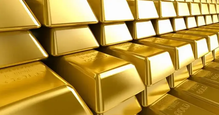 黄金定价权易主？首个把黄金存入中国的国家出现，美联储要空了？