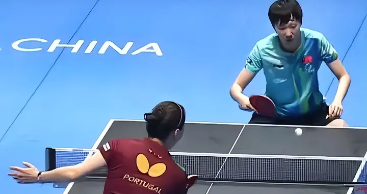 30日下午世界杯：国乒4连胜王曼昱轰3-0，日乒4胜1负，早田丢局！