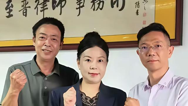 姗姗努力中：家人们，姐姐们，姗姗来了，现