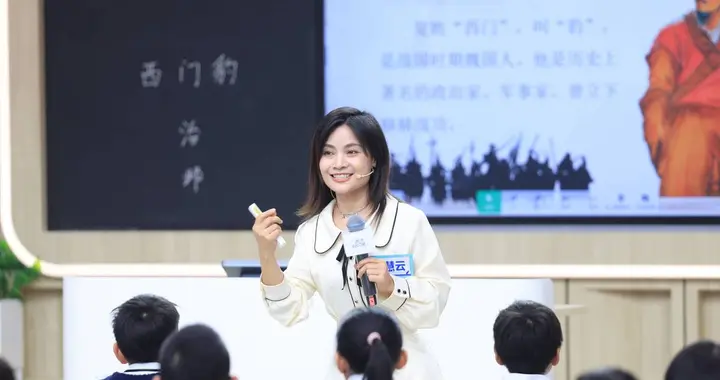 语文课拼命讲解字词语法，效果或许不如让孩子自由阅读