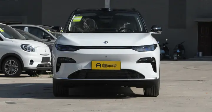 15.98万，配激光雷达，续航1220km，这款零跑C11实力如何？