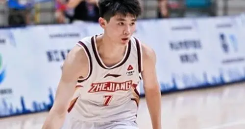 男篮集训两个月，偰李永炜、李悦洲进入，周琦、赵睿、张镇麟无缘