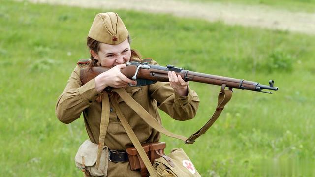 二战中的5支手动装填步枪，哪支更好？