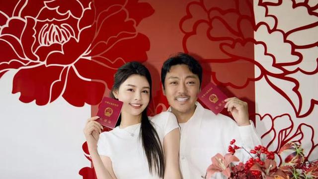 厦门红英姐：正午阳光定海神针，46岁的黄