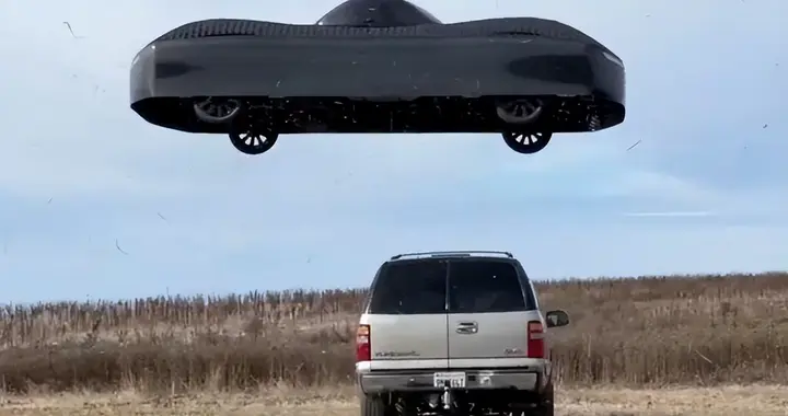 “这不只是一辆车！”马斯克飞行汽车背后，是低空经济的万亿赛道