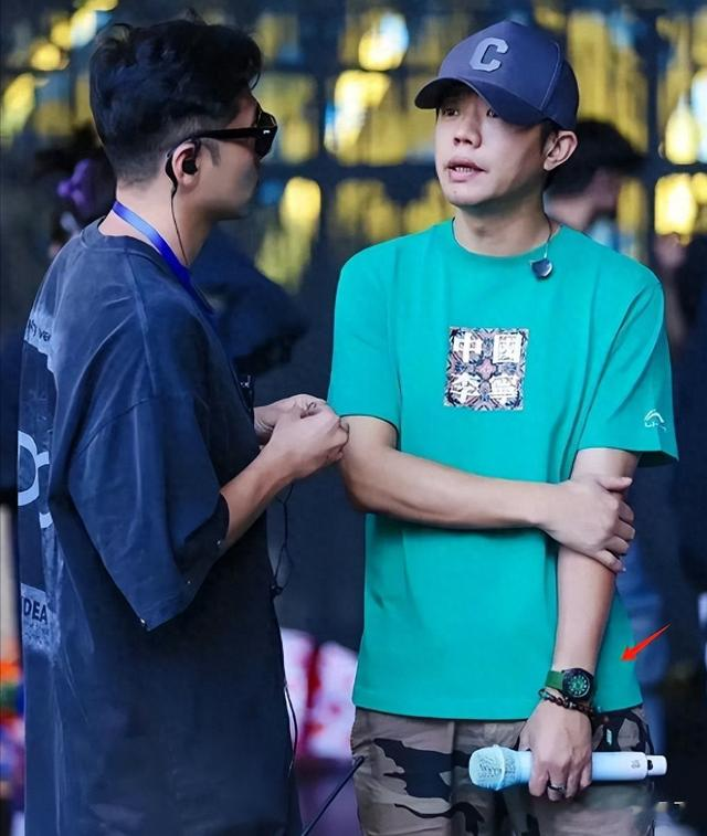 曾毅的"手表风波"：一次失误，何以掀起国民组合的信任危机？