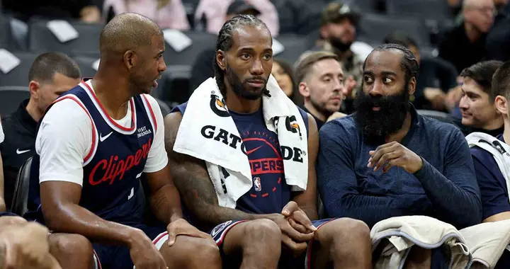 小莫：我太熟悉伦纳德对保罗的眼神了 被示意过的人全都被送走了