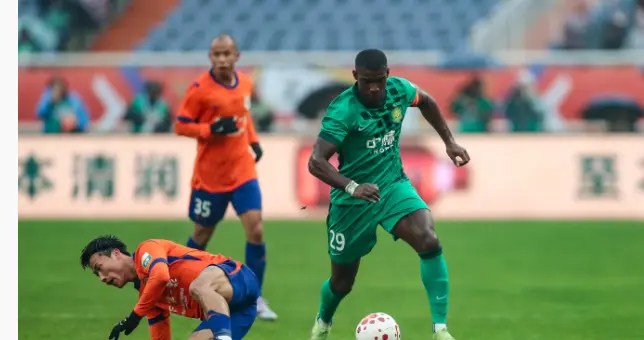 国安新帅一招激活全队！跑动数据碾压中超，这支懒散豪门终于醒了