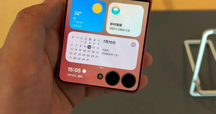 三星Z Flip 8发布：变薄了也变贵了，这算哪门子升级