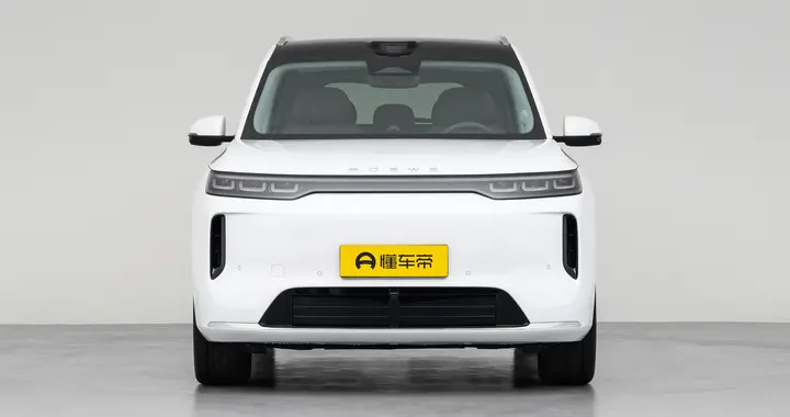选家用增程 SUV，看看荣威家越 07，41处储物设计，后排配置拉满