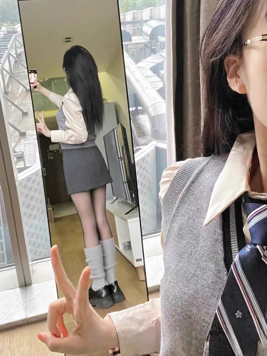 这款灰色袜套也太好看了叭
