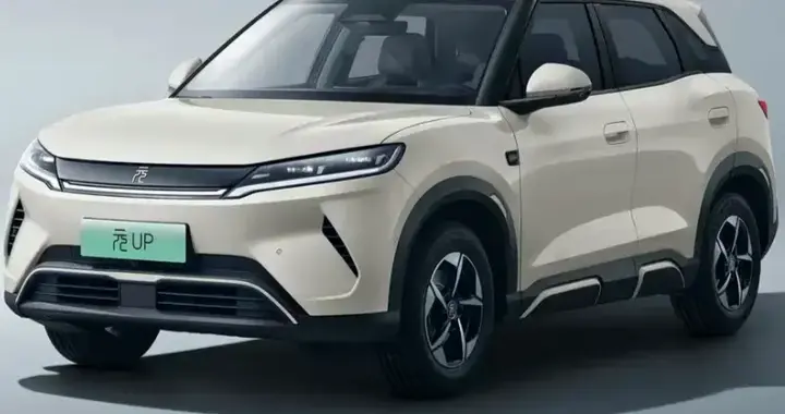 家用代步选比亚迪元UP，实在还省心