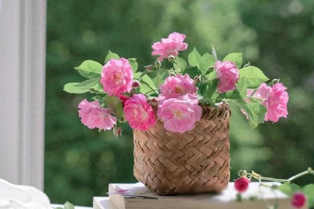 给已婚女人提个醒：看男人有没有外遇，这些地方最清楚