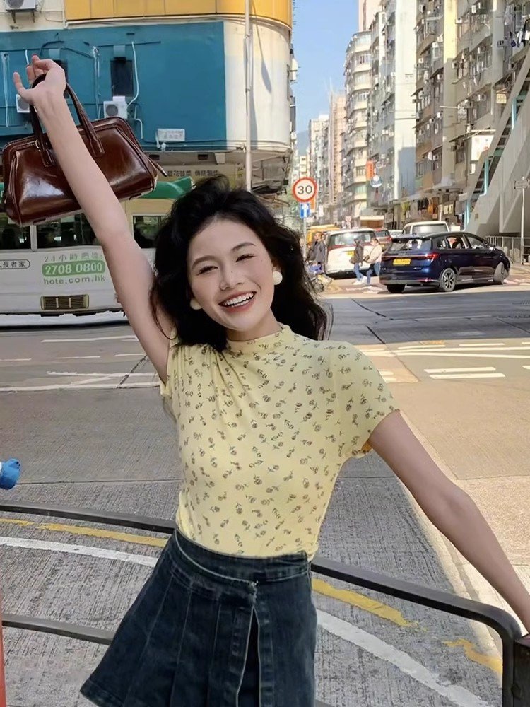 韩系黄色半高领碎花飞飞袖短袖t恤女夏季小